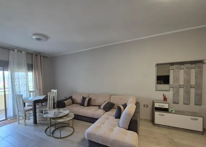 Apartment Family 9 *